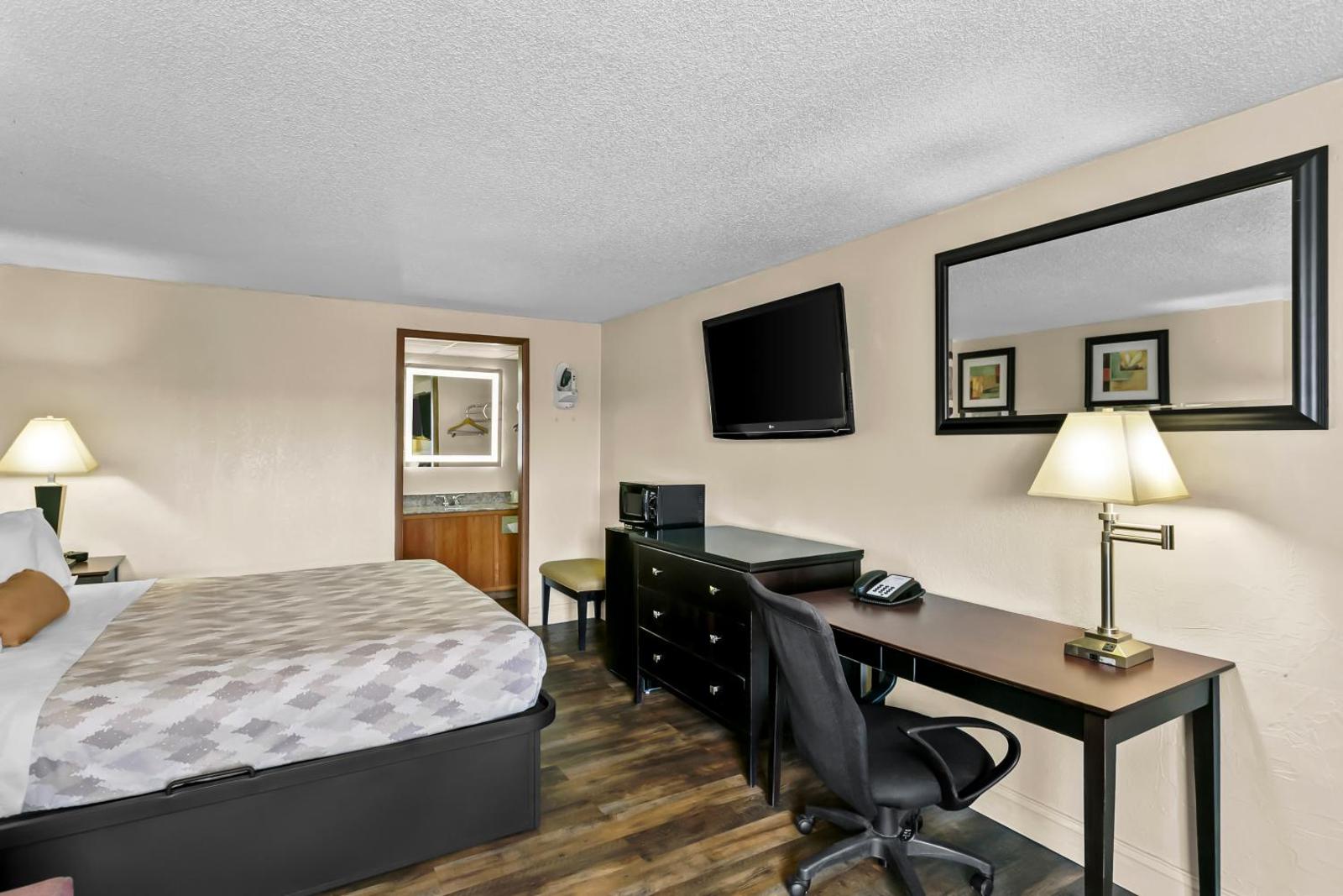Room image 9